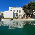Villa Avec Piscine Privee - *