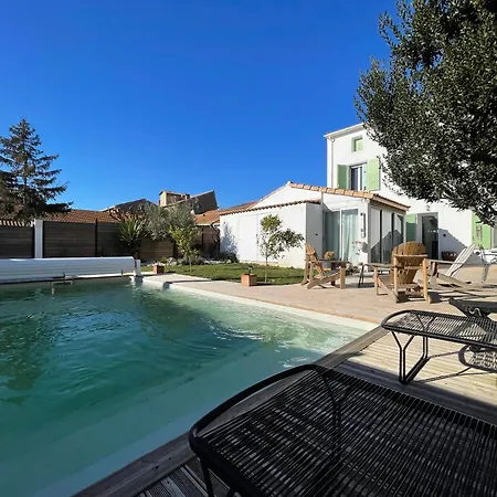 Avec Piscine Privee - * Capestang