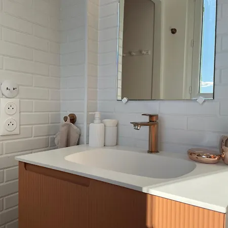 Avec Piscine Privée - Villa Capestang